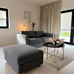 Bast 17: Spacious Mandoria With Parking And Terrace Apartment Lodz