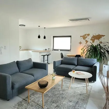 Bast 17 Dom Duzy Parking , Mandoria , Ptak , 2 Sypialnie Lub 1 Sypialnia, Taras , Autostrada A1, Kalinowskiego 17e Wifi Apartament *