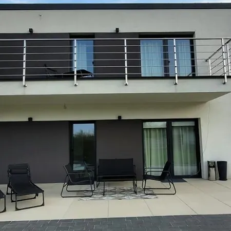 17 Dom Duzy Parking , Mandoria , Ptak , 2 Sypialnie Lub 1 Sypialnia, Taras , Autostrada A1, Kalinowskiego 17e Wifi