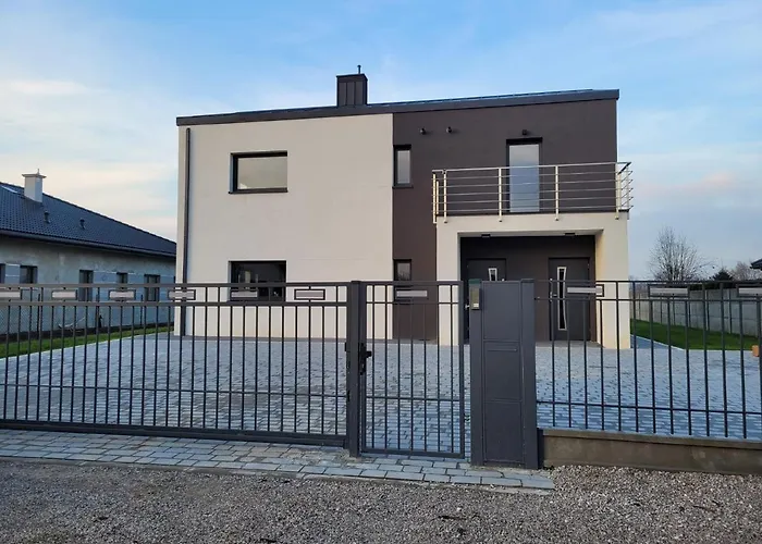 Bast 17 Dom Duzy Parking , Mandoria , Ptak , 2 Sypialnie Lub 1 Sypialnia, Taras , Autostrada A1, Kalinowskiego 17e Wifi Daire *