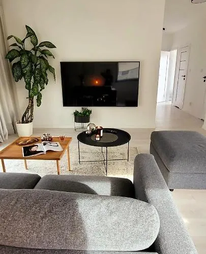 Bast 17 Dom Duzy Parking , Mandoria , Ptak , 2 Sypialnie Lub 1 Sypialnia, Taras , Autostrada A1, Kalinowskiego 17e Wifi Daire