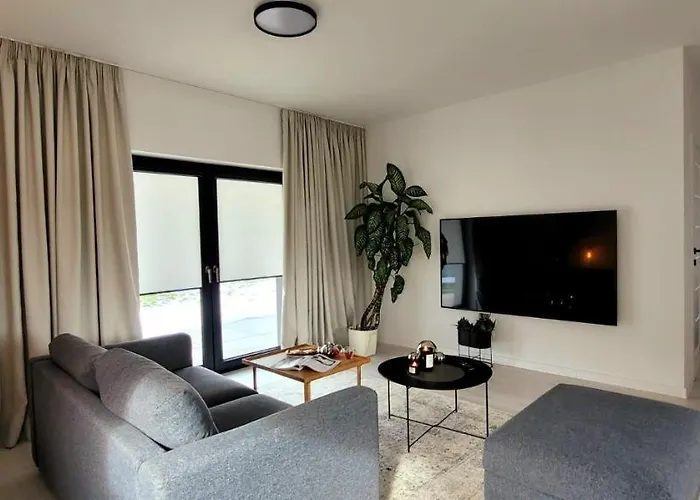 Bast 17 Dom Duzy Parking , Mandoria , Ptak , 2 Sypialnie Lub 1 Sypialnia, Taras , Autostrada A1, Kalinowskiego 17e Wifi Łódź