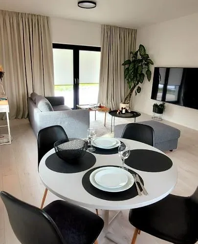 Bast 17 Dom Duzy Parking , Mandoria , Ptak , 2 Sypialnie Lub 1 Sypialnia, Taras , Autostrada A1, Kalinowskiego 17e Wifi Daire *