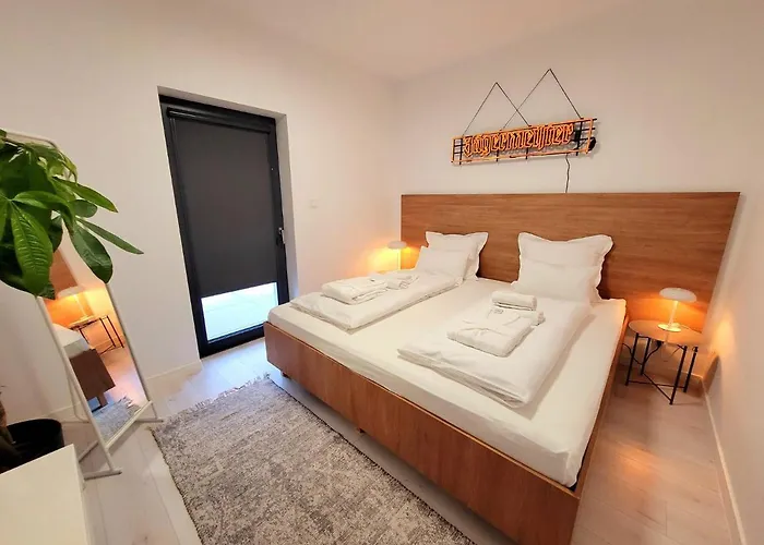 Bast 17 Dom Duzy Parking , Mandoria , Ptak , 2 Sypialnie Lub 1 Sypialnia, Taras , Autostrada A1, Kalinowskiego 17e Wifi *