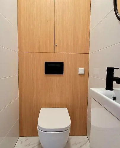 Bast 17 Dom Duzy Parking , Mandoria , Ptak , 2 Sypialnie Lub 1 Sypialnia, Taras , Autostrada A1, Kalinowskiego 17e Wifi * Łódź