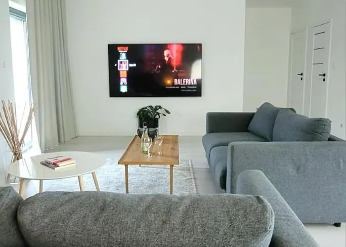 Bast 17 Dom Duzy Parking , Mandoria , Ptak , 2 Sypialnie Lub 1 Sypialnia, Taras , Autostrada A1, Kalinowskiego 17e Wifi