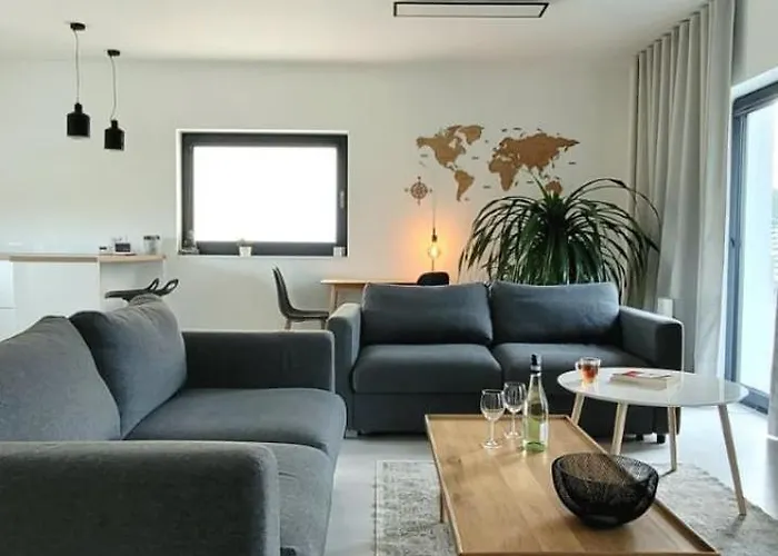 Bast 17 Dom Duzy Parking , Mandoria , Ptak , 2 Sypialnie Lub 1 Sypialnia, Taras , Autostrada A1, Kalinowskiego 17e Wifi Lejlighed Łódź