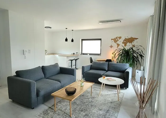 Bast 17 Dom Duzy Parking , Mandoria , Ptak , 2 Sypialnie Lub 1 Sypialnia, Taras , Autostrada A1, Kalinowskiego 17e Wifi Daire *