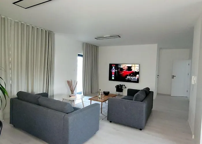 Bast 17 Dom Duzy Parking , Mandoria , Ptak , 2 Sypialnie Lub 1 Sypialnia, Taras , Autostrada A1, Kalinowskiego 17e Wifi Lejlighed Łódź